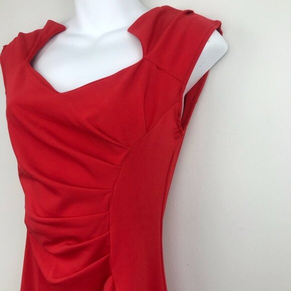 Elegant Red Midi Dress - Picture 11 of 12